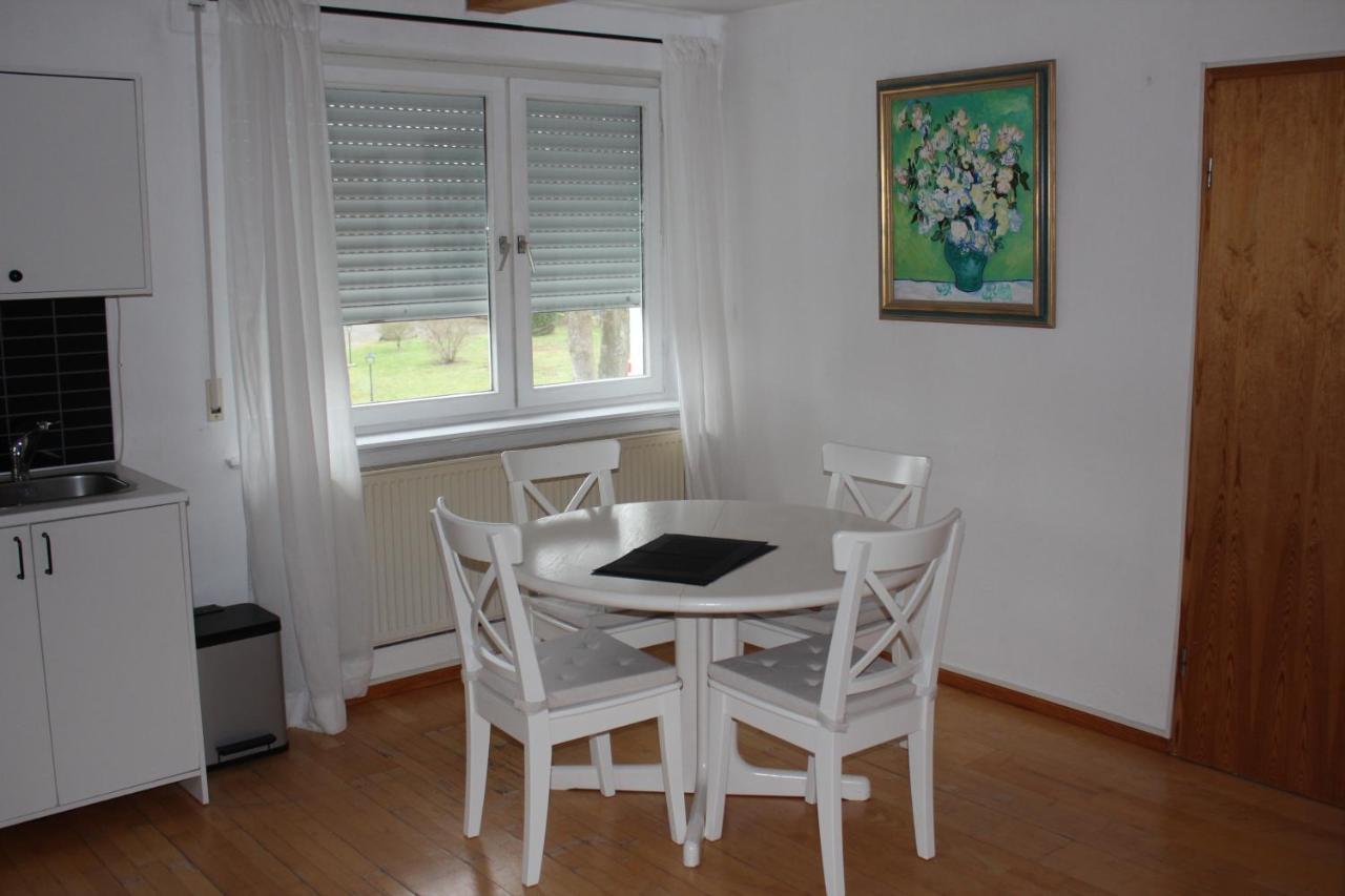 Ferienwohnung Nett ブランケンハイム エクステリア 写真